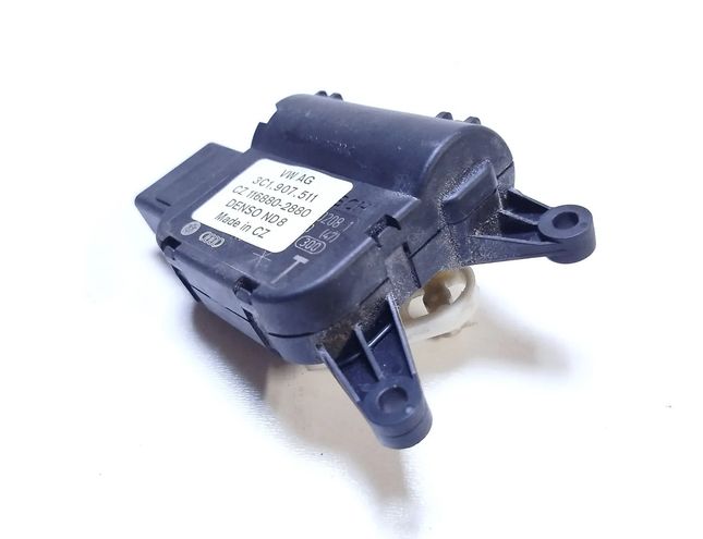 VOLKSWAGEN Passat B6 (2005-2010) Interior Heater Flap Motor Actuator 3C1907511 32955536