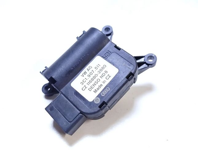 VOLKSWAGEN Passat B6 (2005-2010) Interior Heater Flap Motor Actuator 3C1907511 32955536