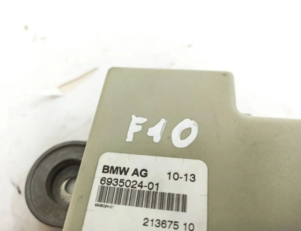 BMW 5 Series F10/F11 (2009-2017) Антенный модуль 11896900,21367510,6935024,693502401 32866205