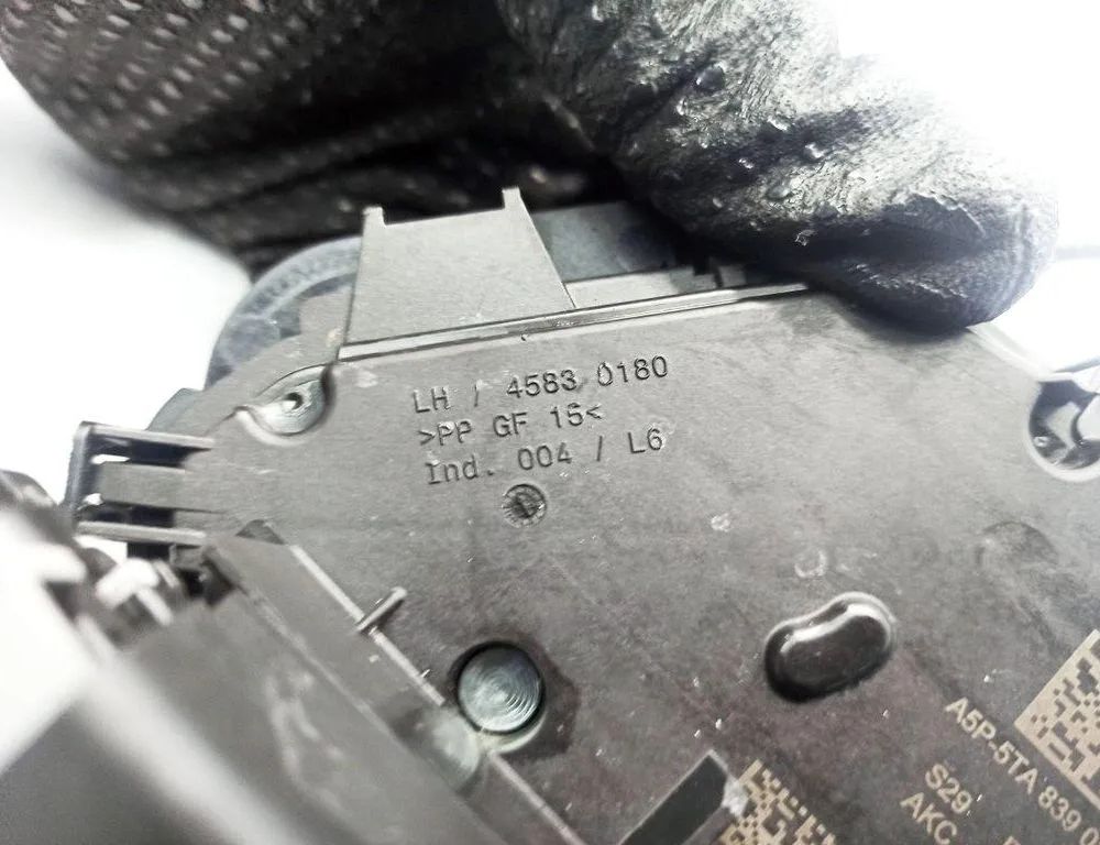 AUDI A1 GB (2018-2024) Замок задней левой двери 5TA839015P,5TA839015,A5P5TA839015P,45830180 32869591