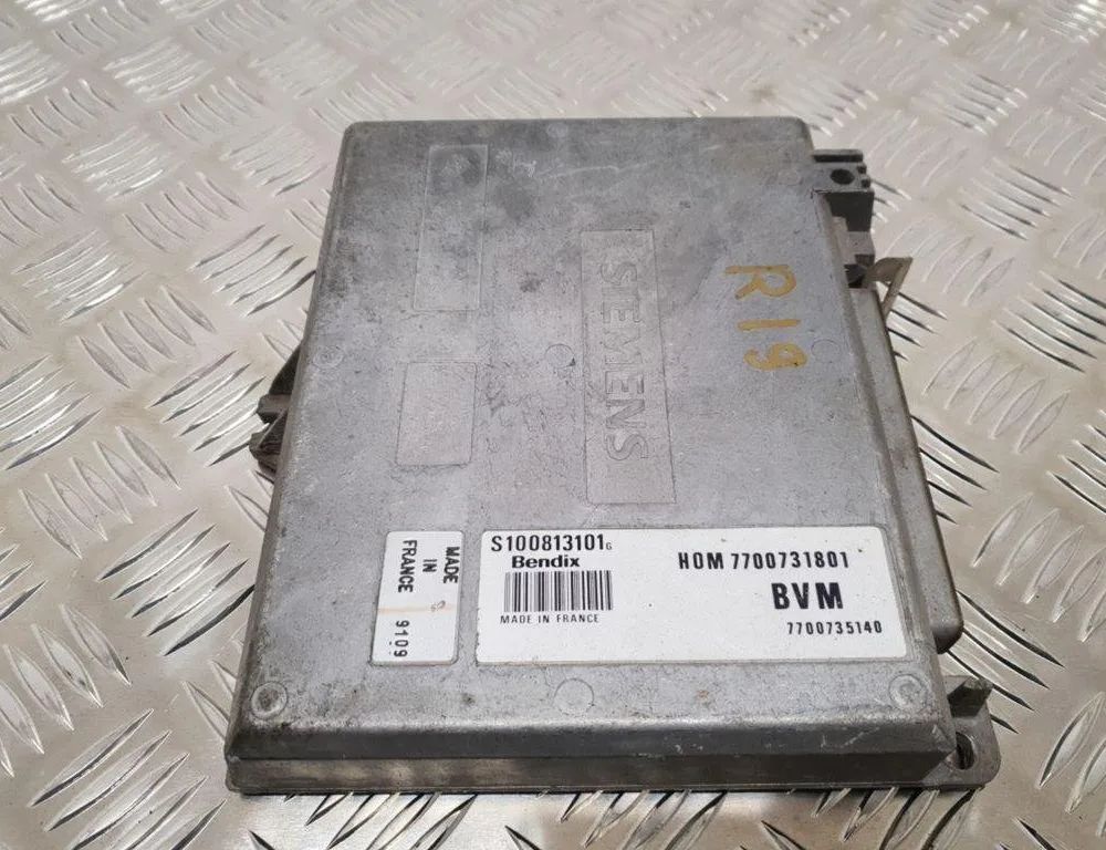 RENAULT Laguna 2 generation (2001-2007) Блок управления двигателем 7700731801,S100813101G 32027519