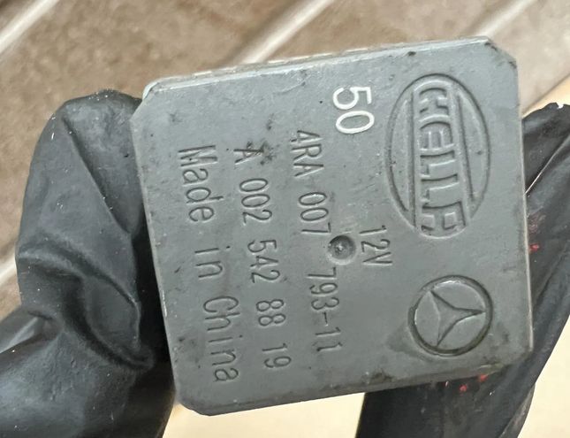 MERCEDES-BENZ GLC 253 (2015-2019) Relays A0025428819,#F915 24764769