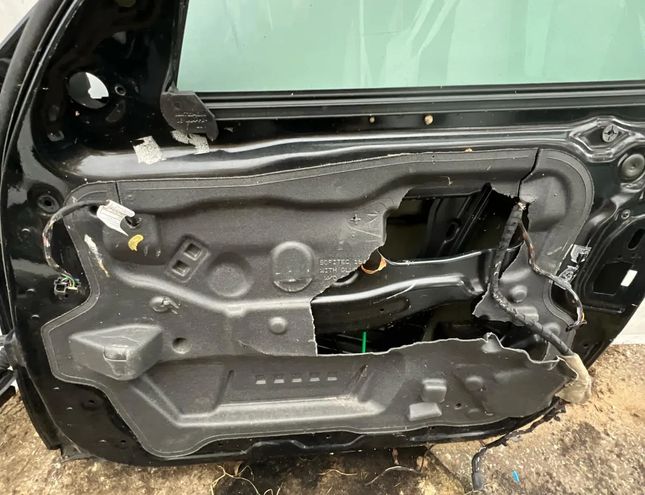 BMW 5 Series F10/F11 (2009-2017) Pravé predné dvere 9312731,9291018,#F4704 27498824