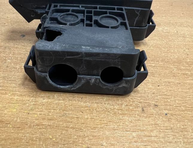 BMW 7 Series E65/E66 (2001-2008) УЗЕЛ ПОДКЛЮЧЕНИЯ ПЛЮСОВЫХ ПРОВОДОВ 61138387568,10688710,#F5955 30061559