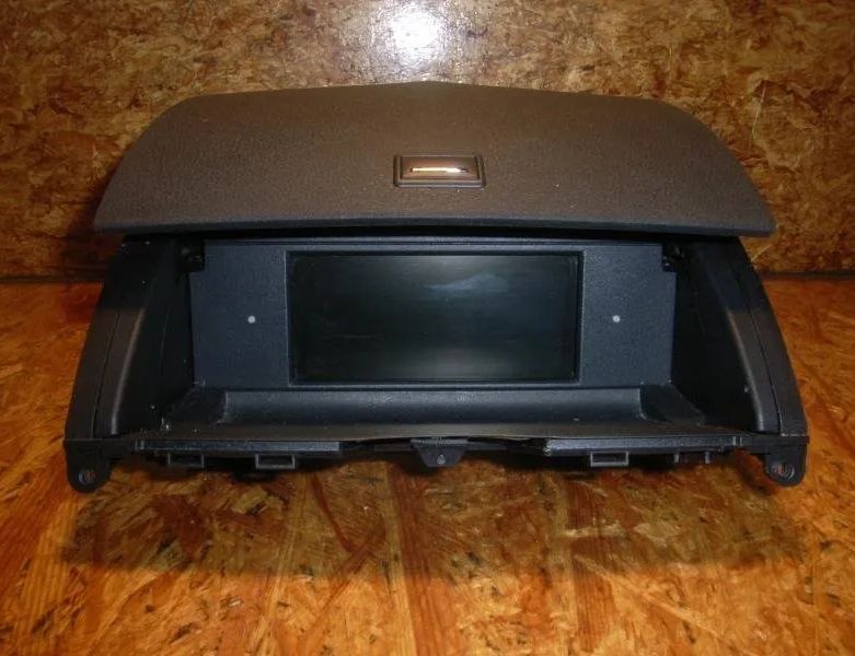 MERCEDES-BENZ C-Class W204/S204/C204 (2004-2015) Navigačný systém A2046801231,A2048204297 24843105