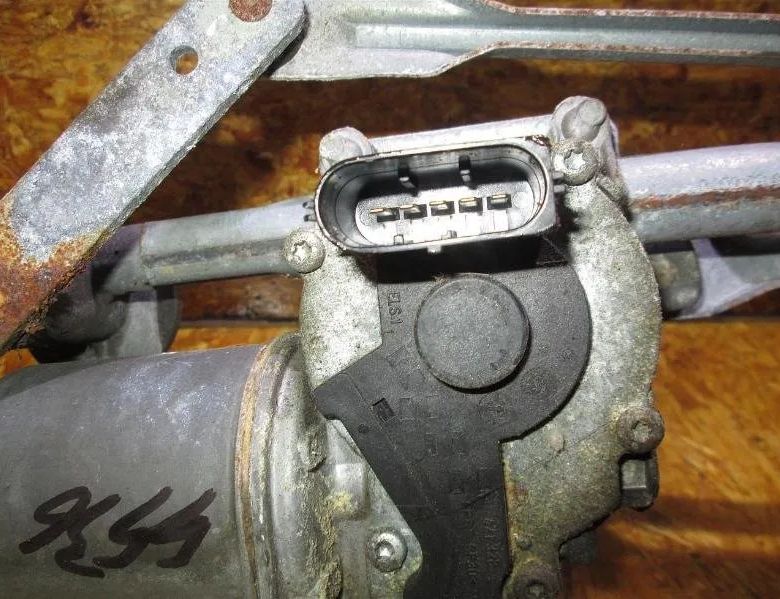 FORD Fiesta 5 generation (2001-2010) Моторчик передних стеклоочистителей 2S6T-17B571-AC,2S6T17B571AC,404.745 24844525