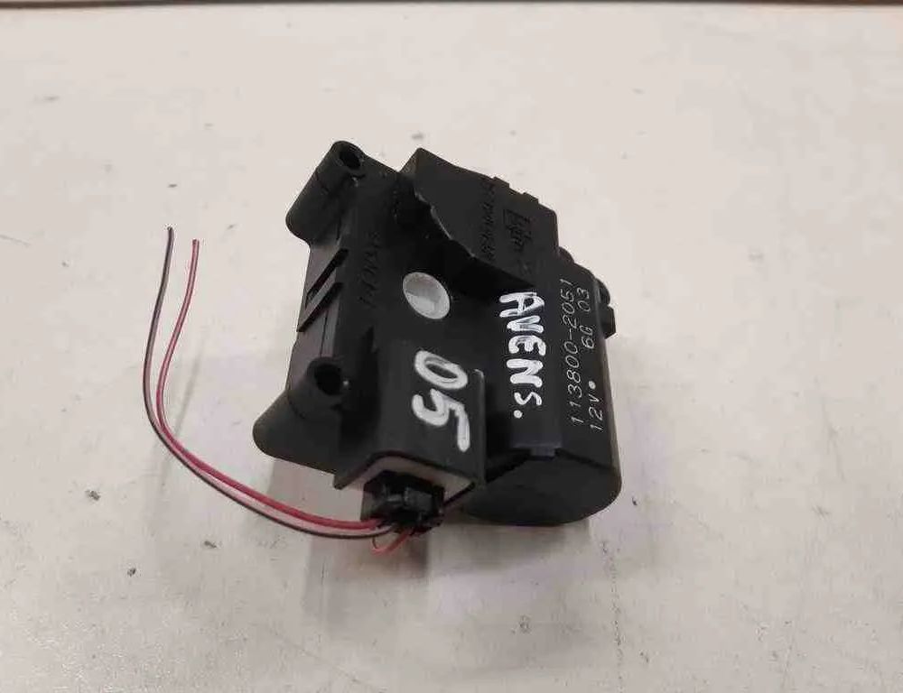 TOYOTA Avensis 2 generation (2002-2009) Interior Heater Flap Motor Actuator 1138002051 32712151