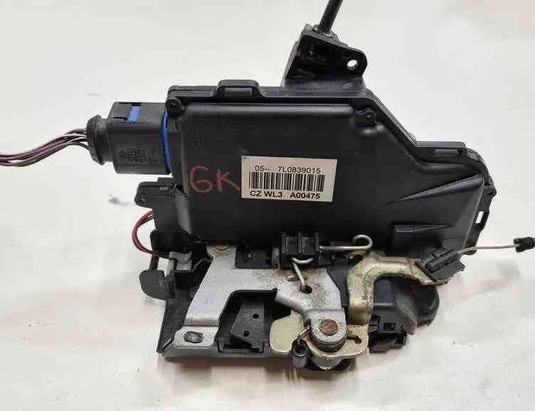 SKODA Octavia 2 generation (2004-2013) Zámok ľavých zadných dverí 7L0839015 32714266