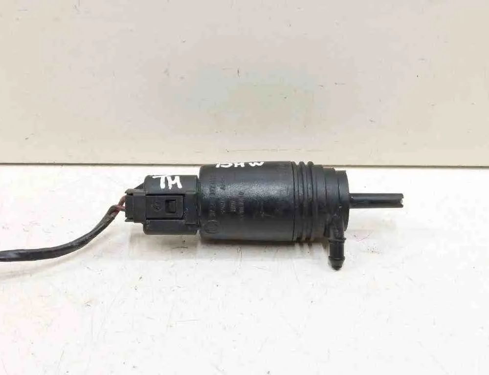 BMW 1 Series E81/E82/E87/E88 (2004-2013) Моторчик бачка омывателя 67128377612,8377612,23557610 32723446