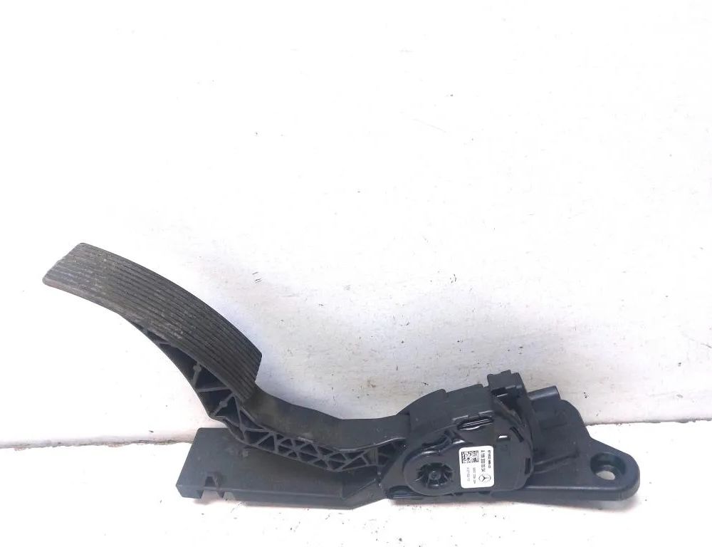 MERCEDES-BENZ GL-Class X166 (2012-2015) Педаль газа A1663000004 32407876