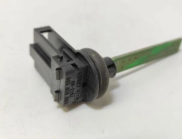 AUDI A6 C8/4K (2018-2024) Датчик температуры выхлопных газов 4B0820539 31277427