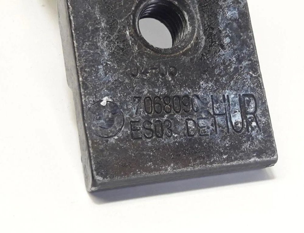 BMW 5 Series E60/E61 (2003-2010) Rear Right Door Hinge 7068090 31326130