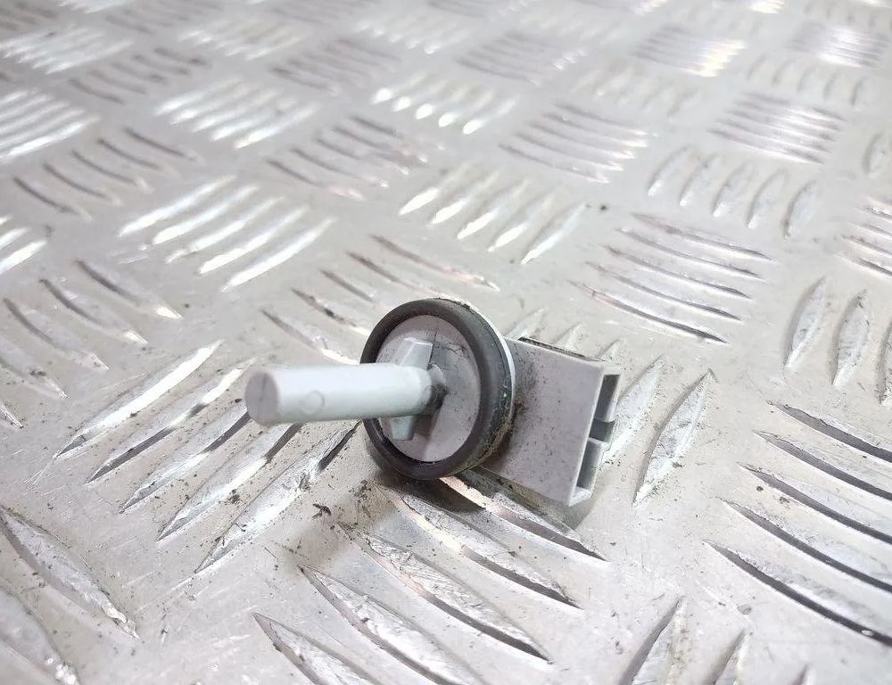 SKODA Octavia 1 generation (1996-2010) Exhaust gas temperature sensor 1J0907543A 31357958