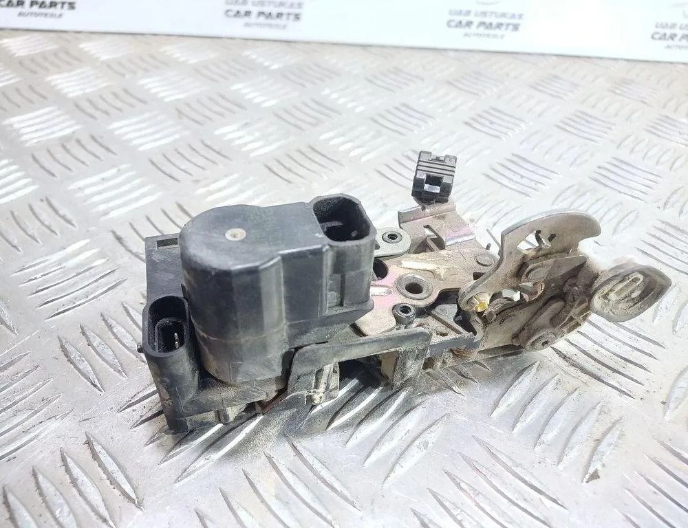 FIAT Marea 1 generation (1996-2001) Zámok ľavých zadných dverí 31378147