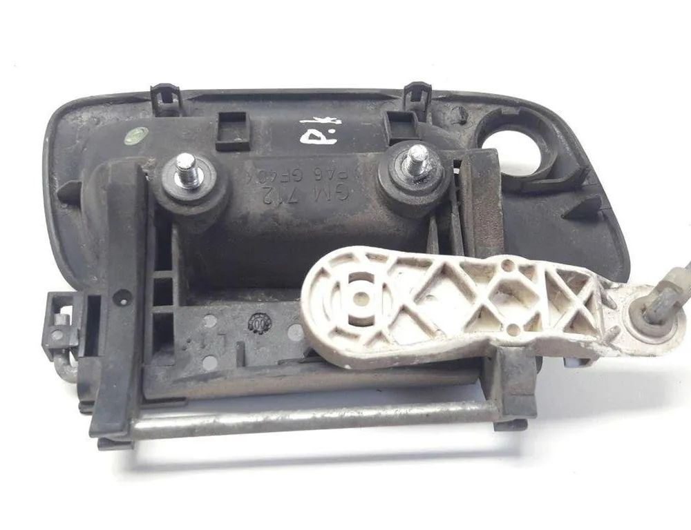 OPEL Astra G (1998-2009) Наружная ручка боковых левых дверей 712 31389429