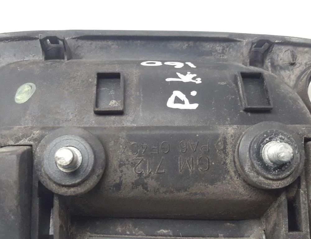 OPEL Astra G (1998-2009) Наружная ручка боковых левых дверей 712 31389429