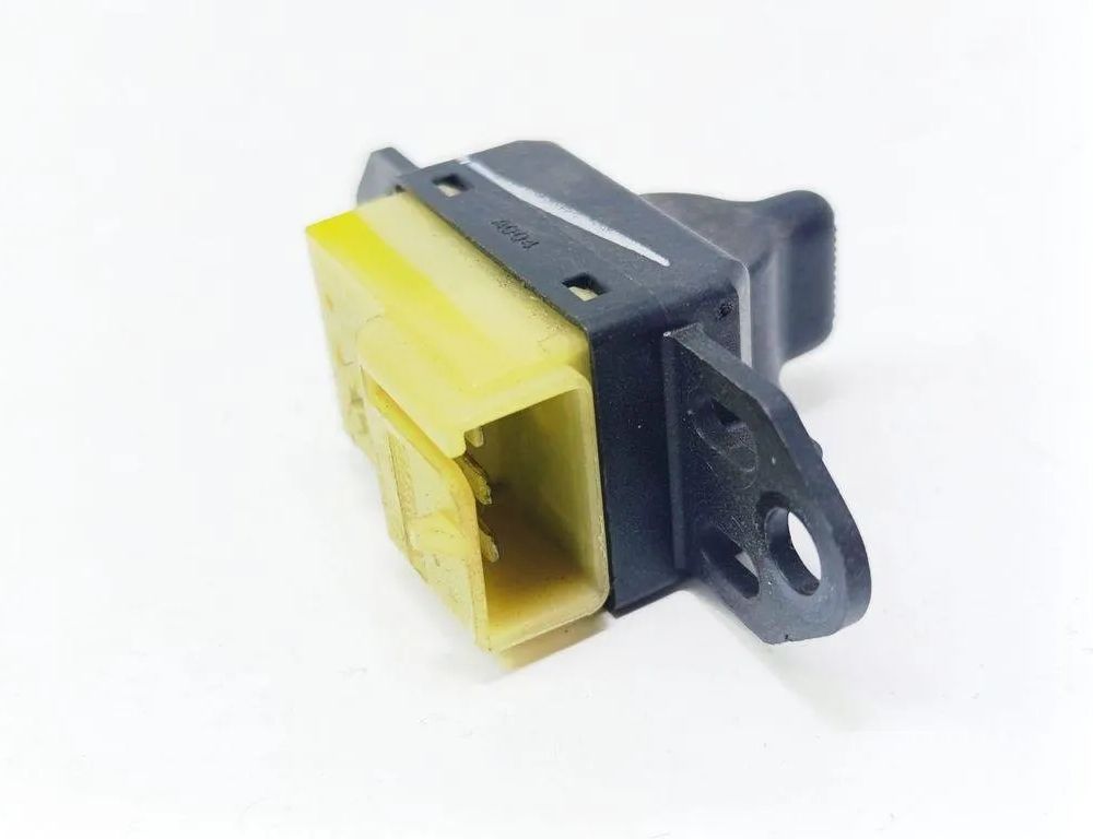 CHRYSLER Voyager 5 generation (2007-2020) Ovládač okna pravých zadných dverí 04685727AA 31393640