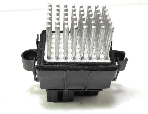 OPEL Astra J (2009-2020) Реле вентилятора печки салона 13503201 31403416