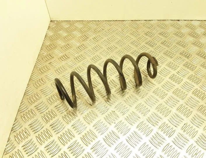 DACIA Sandero 1 generation (2008-2012) Pravá zadná vinutá pružina 20671023