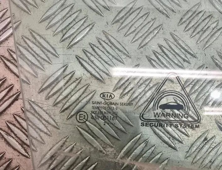KIA Cee'd 2 generation (2012-2018) Стекло передней правой двери 43R001167 23986898
