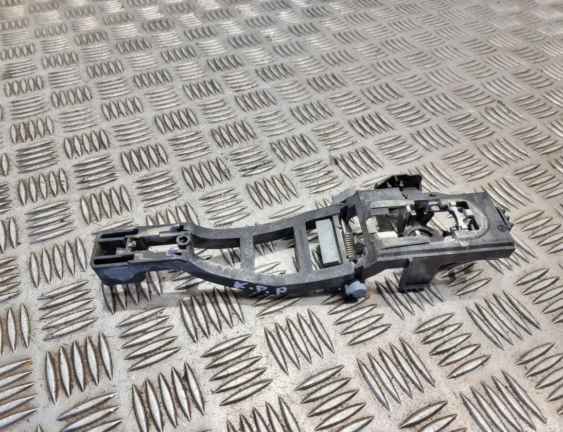 FORD C-Max 1 generation (2003-2010) Pravé predné dvere vnútorný rám rukoväte 3m51r224a37 24825531