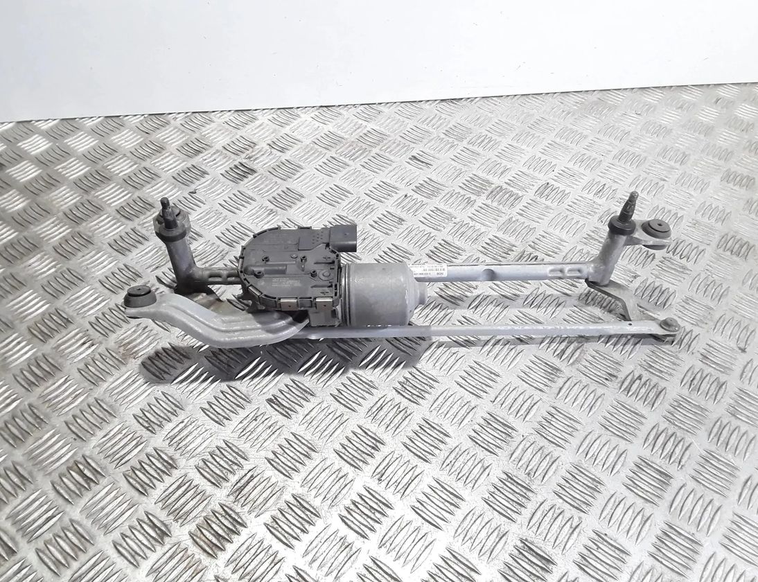 VOLKSWAGEN Golf 7 generation (2012-2024) Mechanizmus stierača predného čelného skla 1397220663,3397021672 27982717