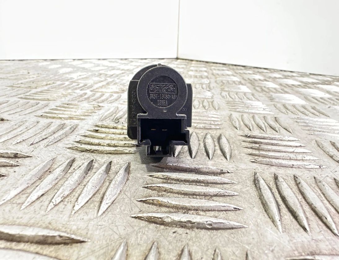 FORD C-Max 1 generation (2003-2010) Brake Pedal Sensor 3M5T13480AB 28884943