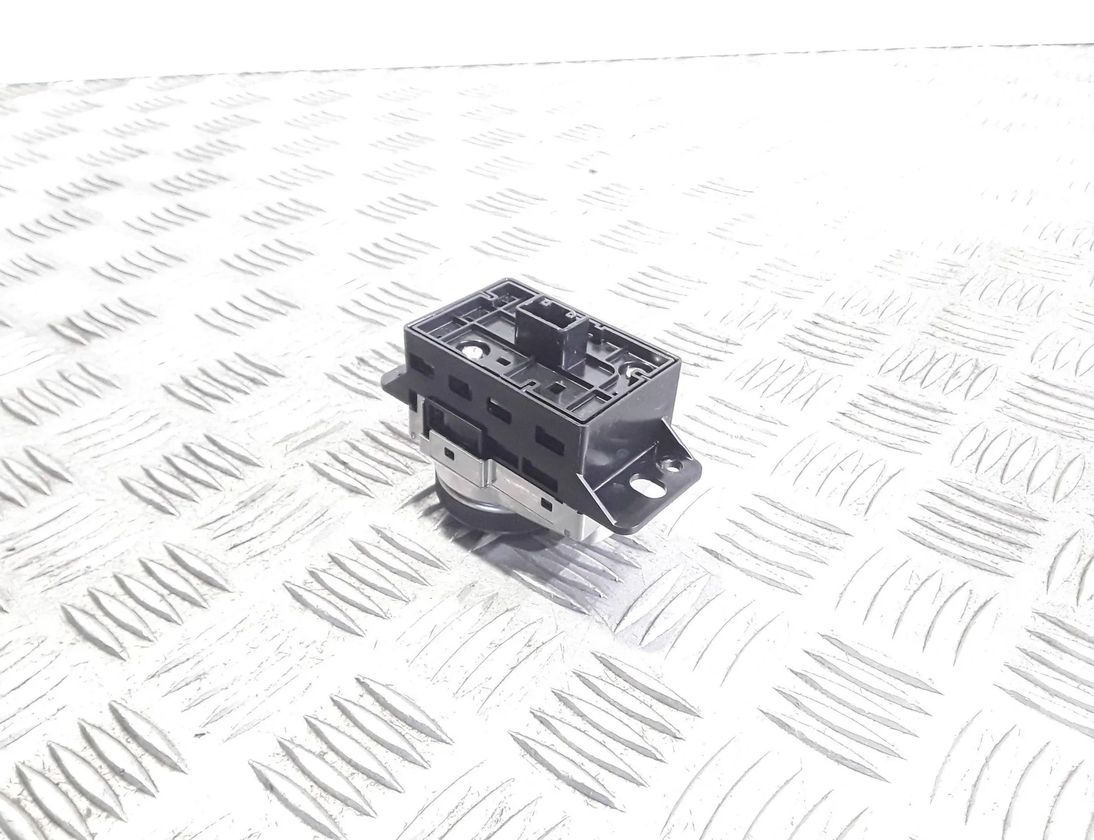 SUZUKI SX4 2 generation (2013-2020) Switches 75F983 29920893