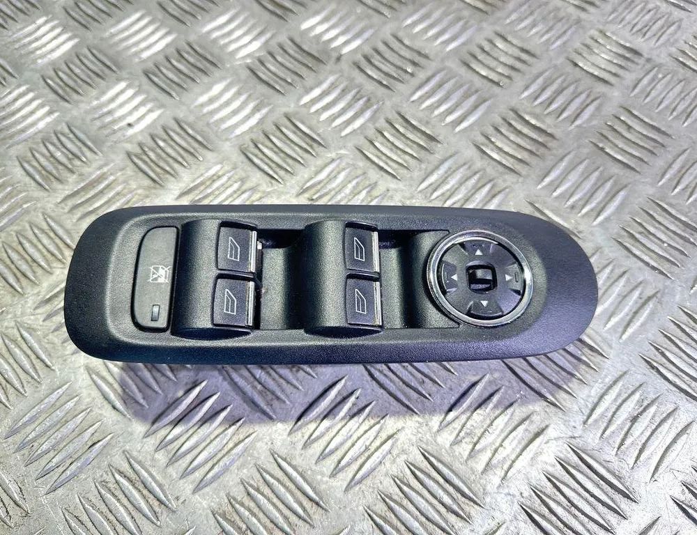 FORD Galaxy 3 generation (2015-2024) Vypínač pravého predného dverového okna 7S7T14A132AB 30741593