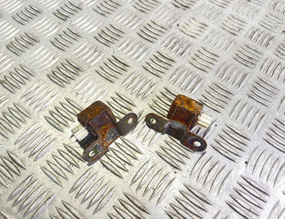 SUZUKI Grand Vitara 2 generation (2005-2014) Pravý senzor nárazu 3893065J00,3893065J10 32872618