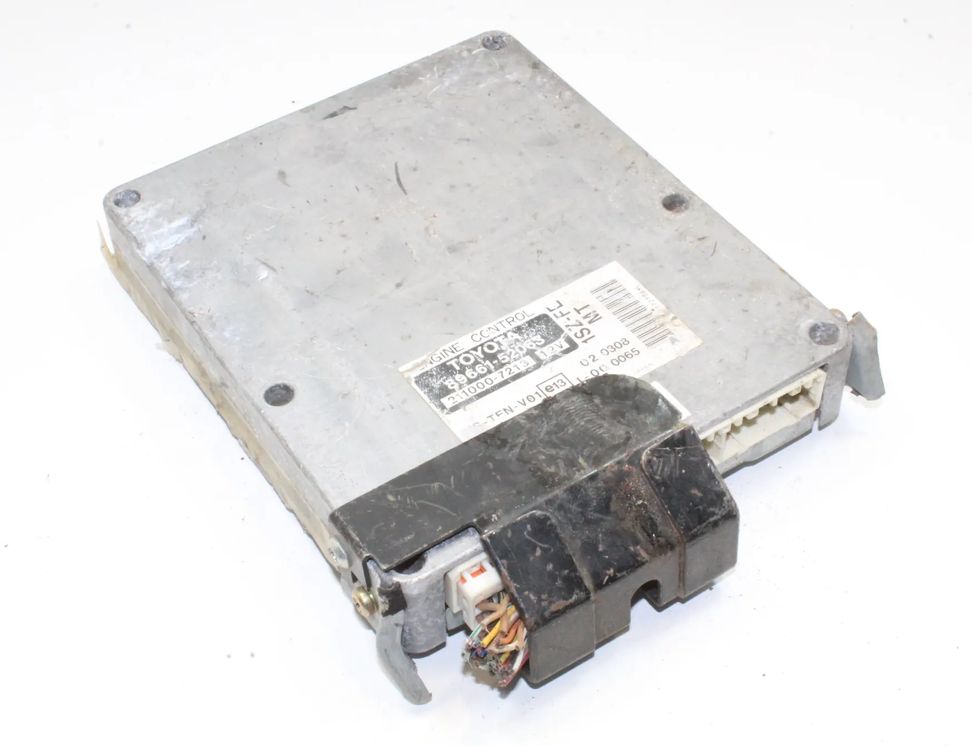 TOYOTA Yaris 1 generation (1999-2005) Engine Control Unit ECU 89661-52063 15368138