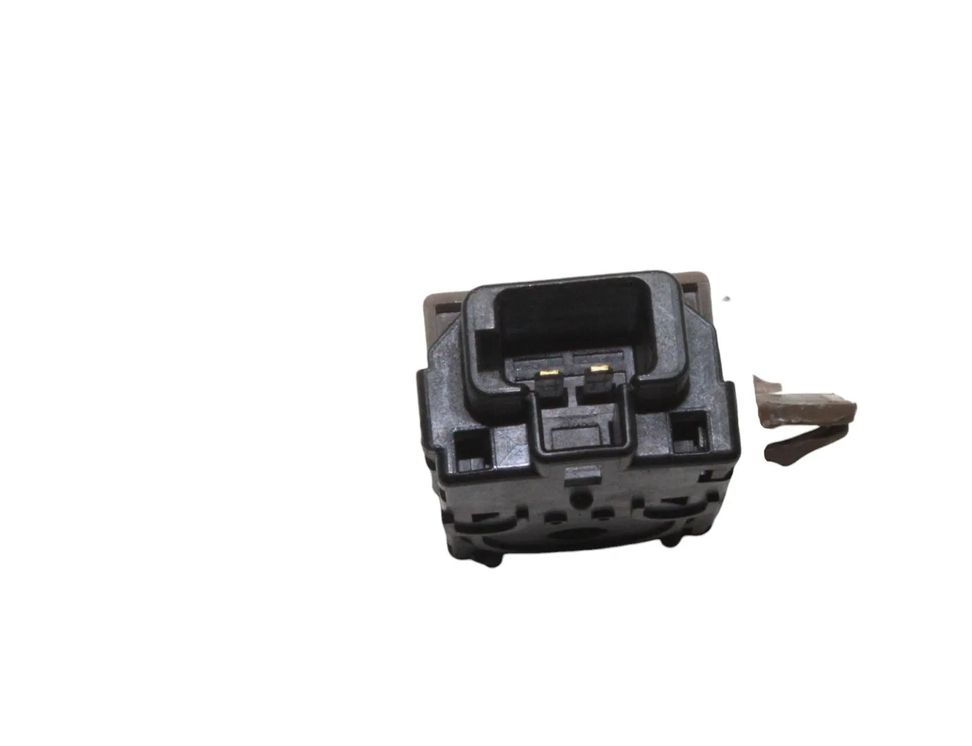 TOYOTA Prius 4 generation (XW50) (2015-2023) Relays 89343-48010,068900-5170 26998819