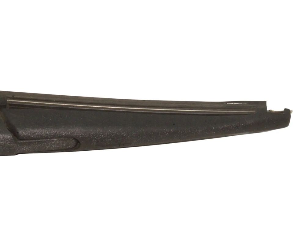 NISSAN Qashqai 2 generation (2013-2023) Дворник крышки багажника 30338029