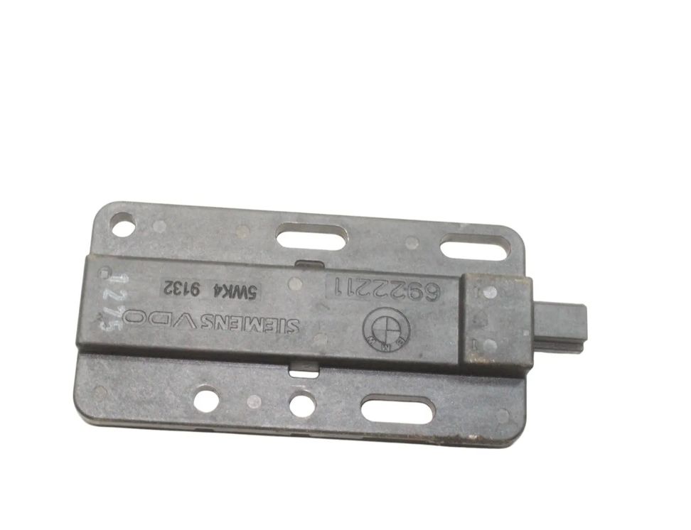 BMW 3 Series E90/E91/E92/E93 (2004-2013) Антенна бесключевого доступа 6922211 30453040