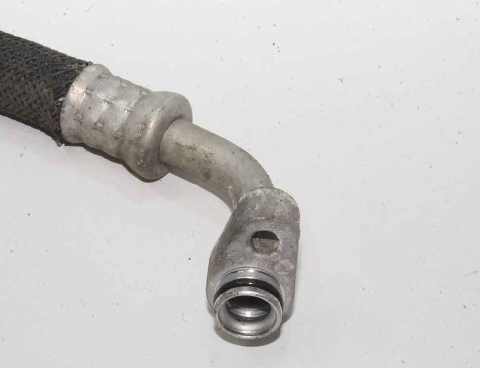 TOYOTA RAV4 3 generation (XA30) (2005-2012) Трубки кондиционера 31263359