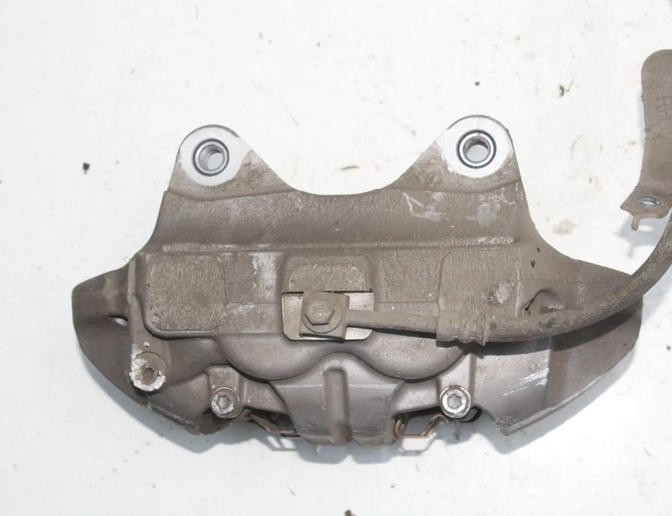 TESLA Model Y 1 generation (2020-2024) Супорт тормозов передний правый 1188622-00-D 33099751