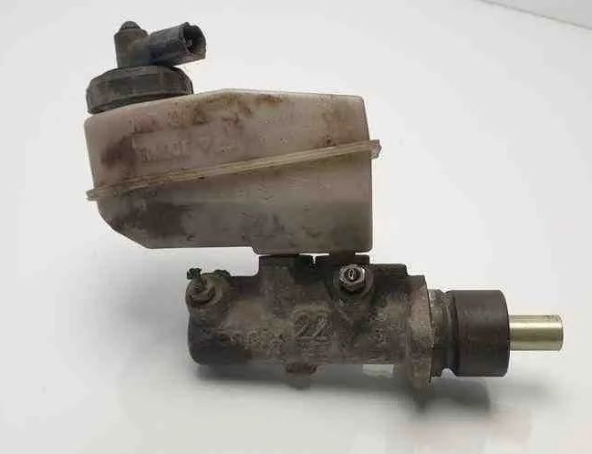 RENAULT Megane 1 generation (1995-2003) Brzdový valec 7700828034F,7700828034 32618815