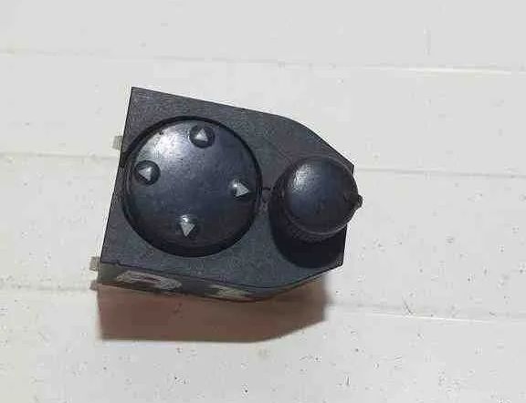 AUDI A3 8L (1996-2003) Переключатель регулировки зеркала 4D0959565F,03240033 32618376