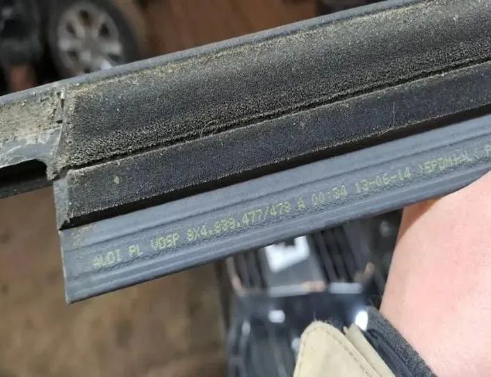 AUDI A1 8X (2010-2020) Датчик уровня передний левый 8X4839477 27949005