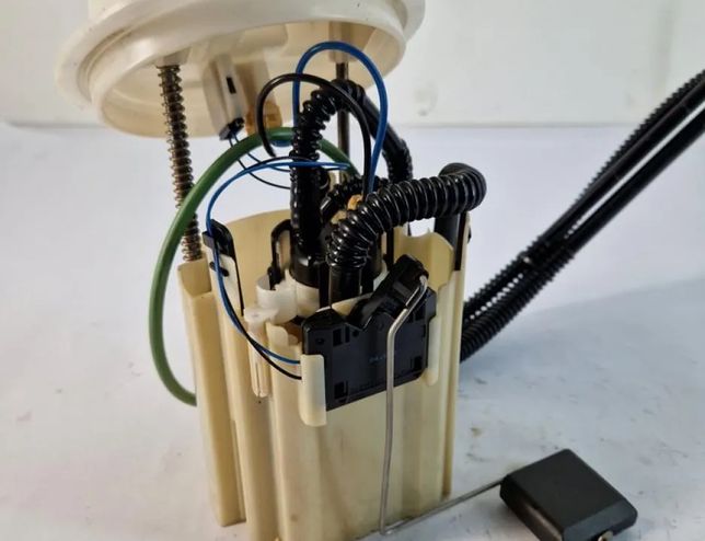 MERCEDES-BENZ C-Class W204/S204/C204 (2004-2015) In Tank Fuel Pump 1582881,A2044700594 32826644