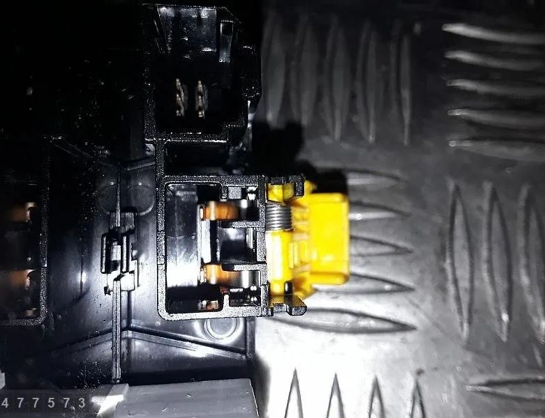 HYUNDAI H-1 Grand Starex (2007-2020) Sťahovací krúžok airbagu (krúžok SRS) 28612636