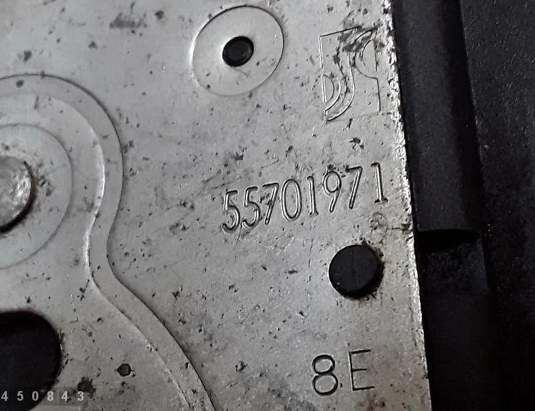 OPEL Corsa D (2006-2020) Замок крышки багажника 55701971 28649975