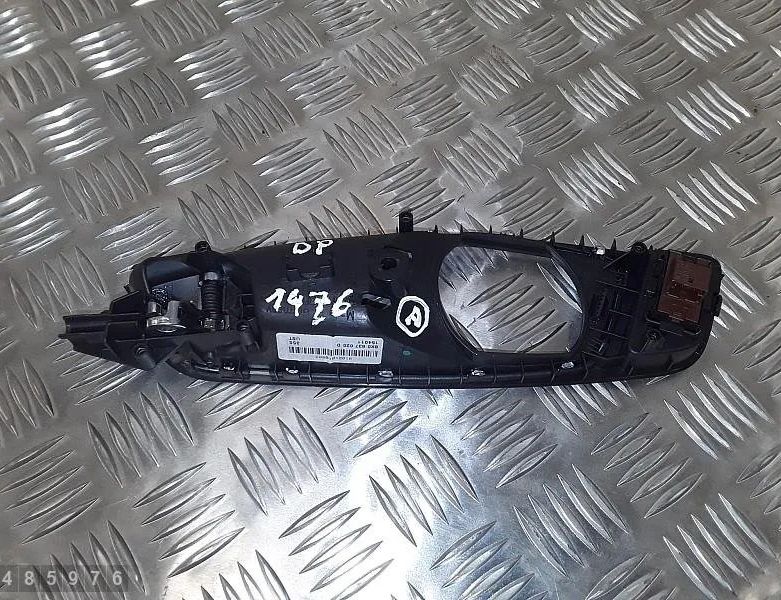 AUDI A1 8X (2010-2020) Rám vnútornej kľučky ľavých predných dverí 8X0837020D 29309671