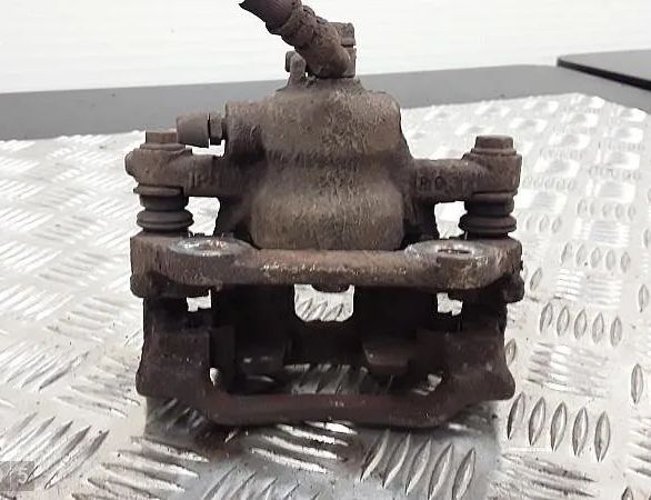 HONDA CR-V 4 generation (2012-2019) Супорт тормозов задний левый y04283 30629947