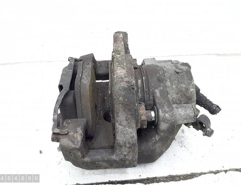 LAND ROVER Defender 1 generation (1983-2016) Pravý predný strmeň brzdy 5724300 30633907