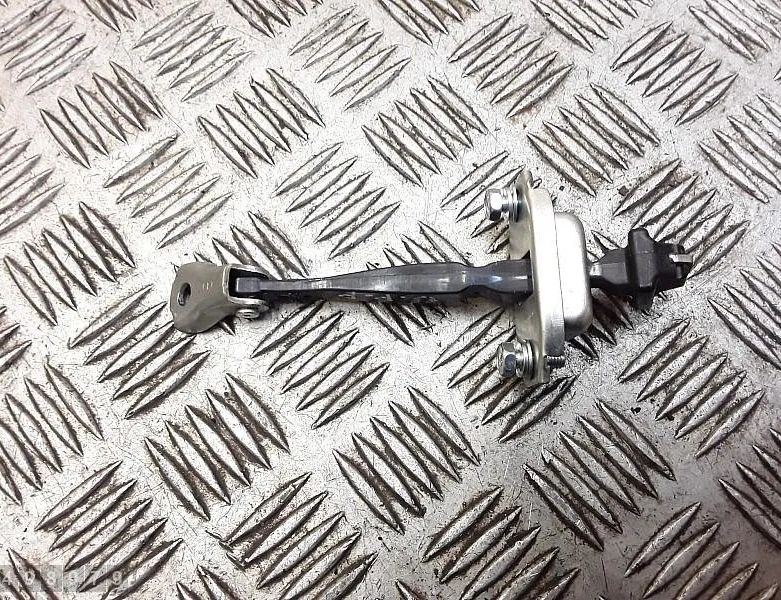 LEXUS LS 5 generation (2017-2024) Pravý predný dverný obmedzovač 30799062