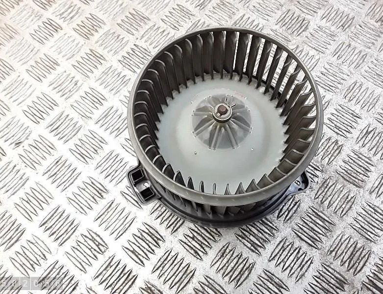 LAND ROVER Defender 1 generation (1983-2016) Heater Blower Fan 0130101601 31433632
