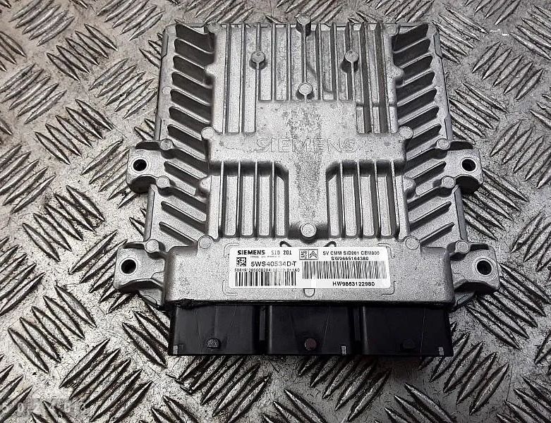 CITROËN C5 2 generation (2008-2017) Блок управления двигателем 9665164380 31496639