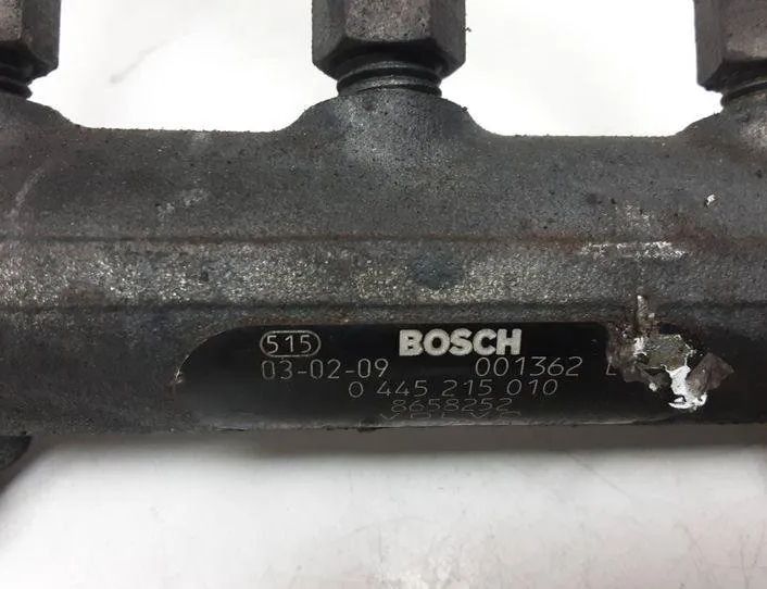 VOLVO XC70 2 generation (2000-2007) Топливная рейка 8658252,0445216010,001362 20518265