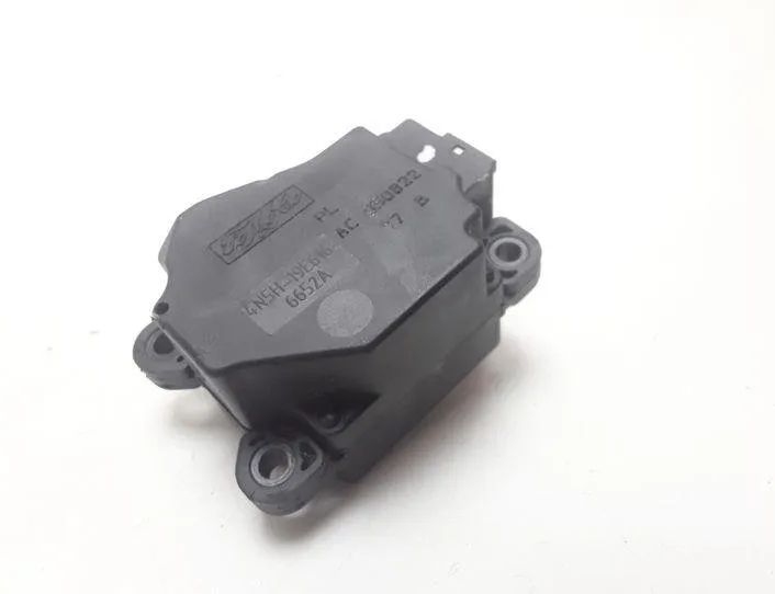 VOLVO V50 1 generation (2003-2012) Interior Heater Flap Motor Actuator 4N5H19E616AC,6652A 20532839